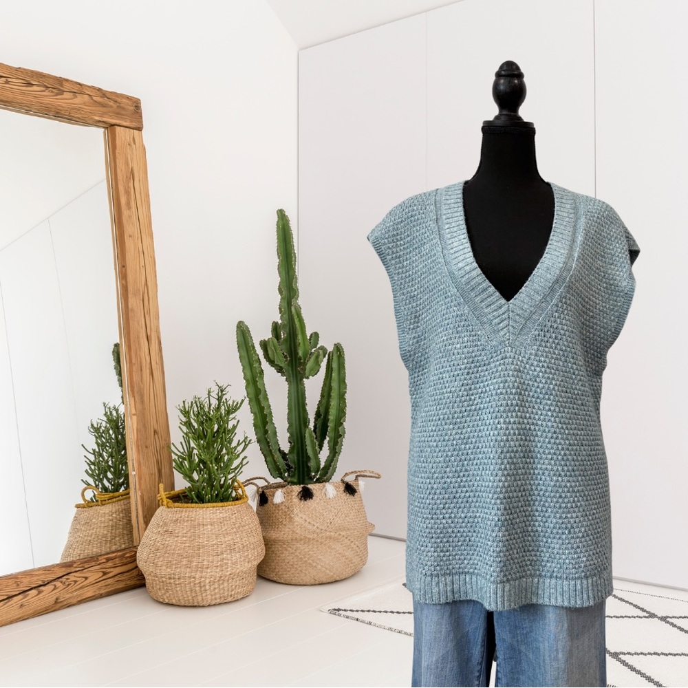 J.Jill Sleeveless V-Neck Textured Knit Sweater Vest
